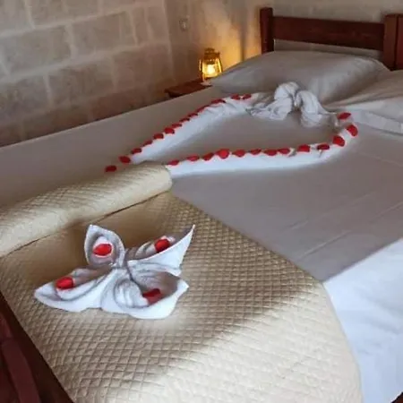 לינה וארוחת בוקר Iazzo Annunziatella B&B
